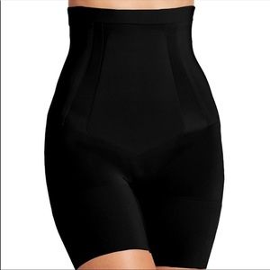 SPANX Oncore high-waisted mid thigh shorts M